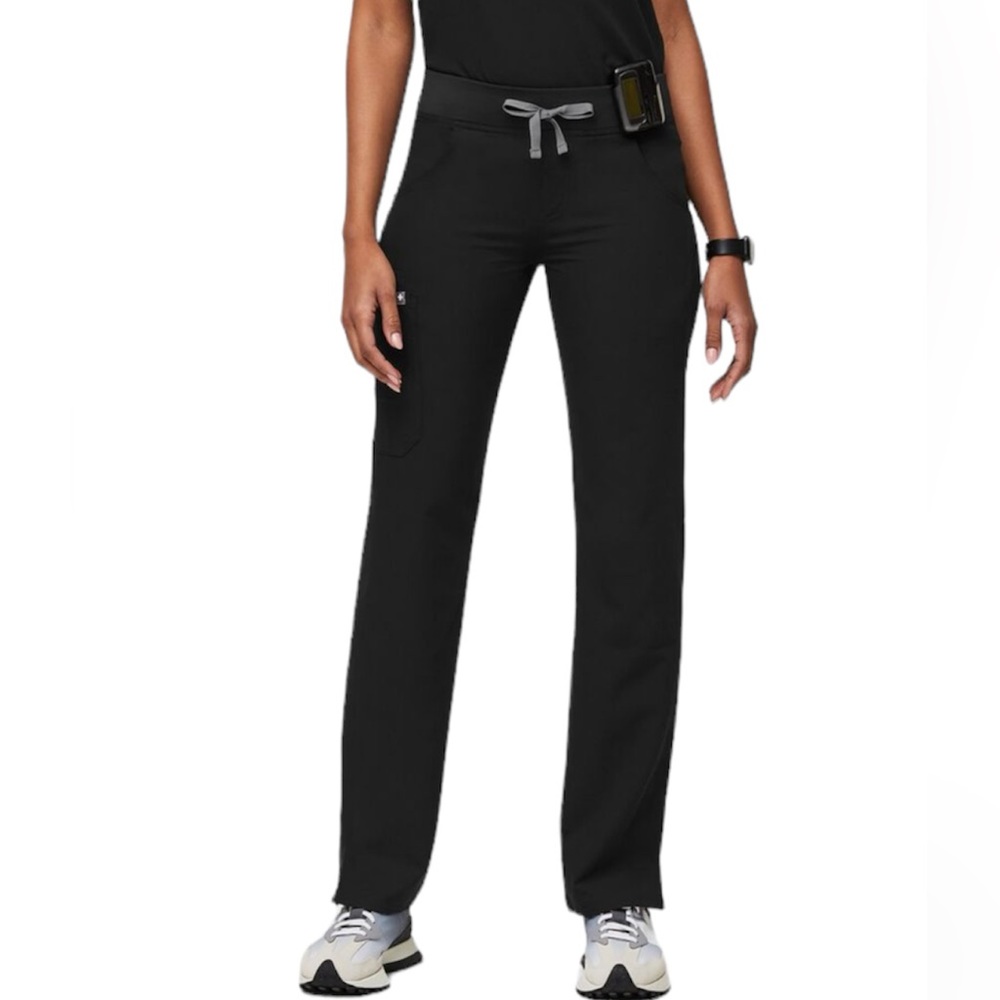 Figs | Black Kade Cargo Scrub Pants
